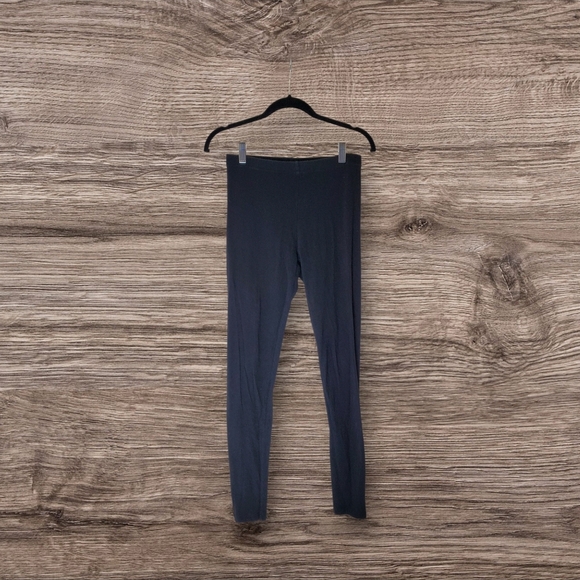 Forever 21 Pants - 🍀Forever 21 Black Leggings Size M